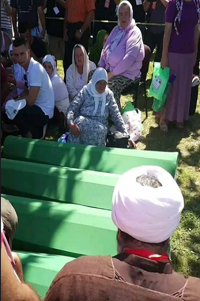 راهپیمایی مسلمانان در سالگرد یک نسلکشی دردناک/ خاکسپاری 71 شهید تازه تفحص شده بوسنیایی+ تصاویر