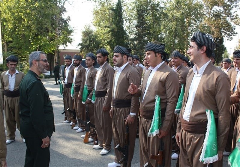 سردار غیب پرور در تمرین رژه عشایر بسیجی حضور پیدا کرد