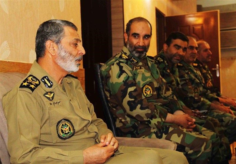 فرمانده کل ارتش با فرماندهان نظامی و انتظامی سیستان و بلوچستان دیدار کرد