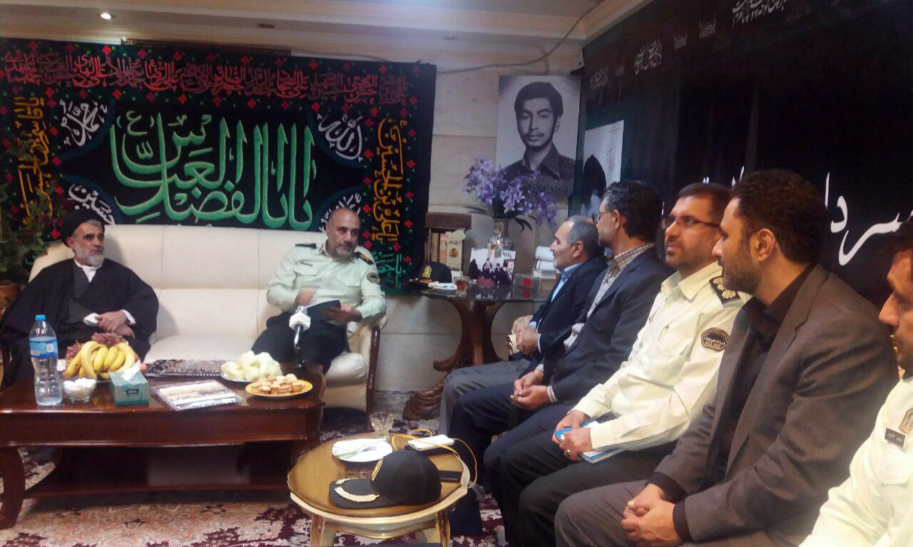 دیدار سردا رحیمی با خانواده سردار شهید «حسن طهرانی مقدم»