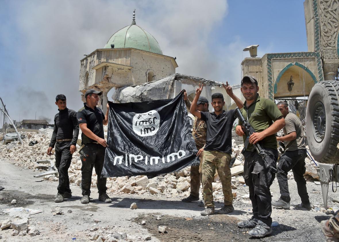 شکست داعش و پیروزی محور مقاومت بر تروریسم تکفیری