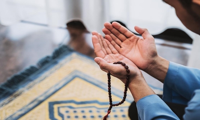 مقصود از «صراط مستقیم» که روزانه در نماز می‌خوانیم چیست؟