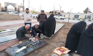 گلباران مزار شهدای جانباز در زنجان