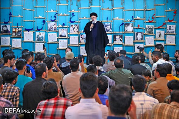 تصاویر/ حضور رئیس جمهور در معراج شهدای اهواز