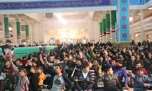 تصاویر/ همایش «برای ایران» با حضور رای اولی‌ها در حرم حضرت معصومه (س)