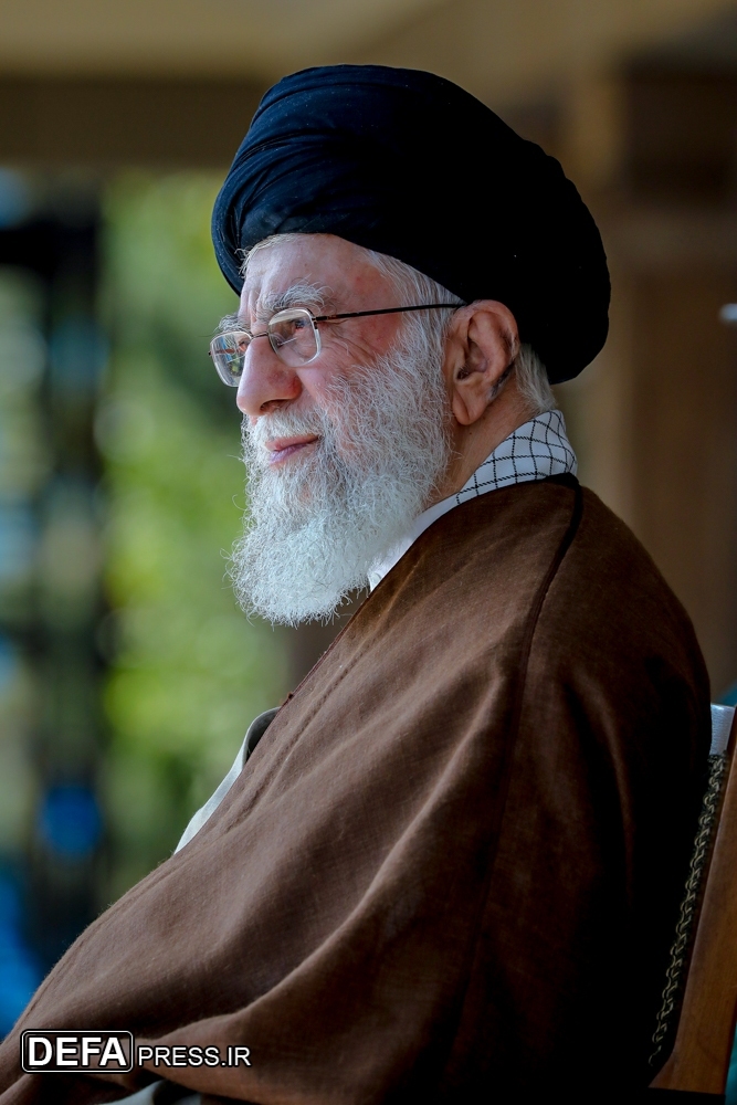 امام خامنه‌ای: رژیم صهیونیستی شکست غیرقابل ترمیم خورده است/ نیروهای مسلح دژ پولادین امنیت، عزت و هویت ملی هستند/ جنگ تحمیلی هشت ساله به معنای واقعی کلمه، جنگی جهانی بود