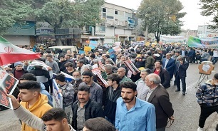 راهپیمایی یوم الله ۱۳ آبان در کرمانشاه برگزار شد