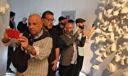 بازدید هنرمندان آمریکای لاتین از موزه ملی انقلاب اسلامی و دفاع مقدس+ تصاویر